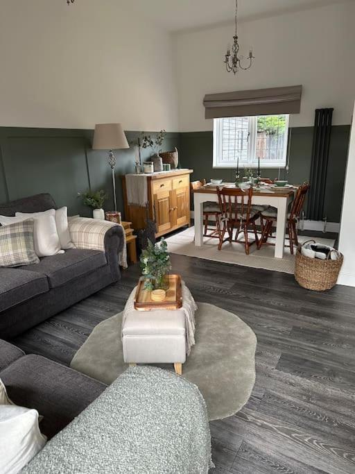 Villa Barn With Hot Tub Goff's Oak Esterno foto